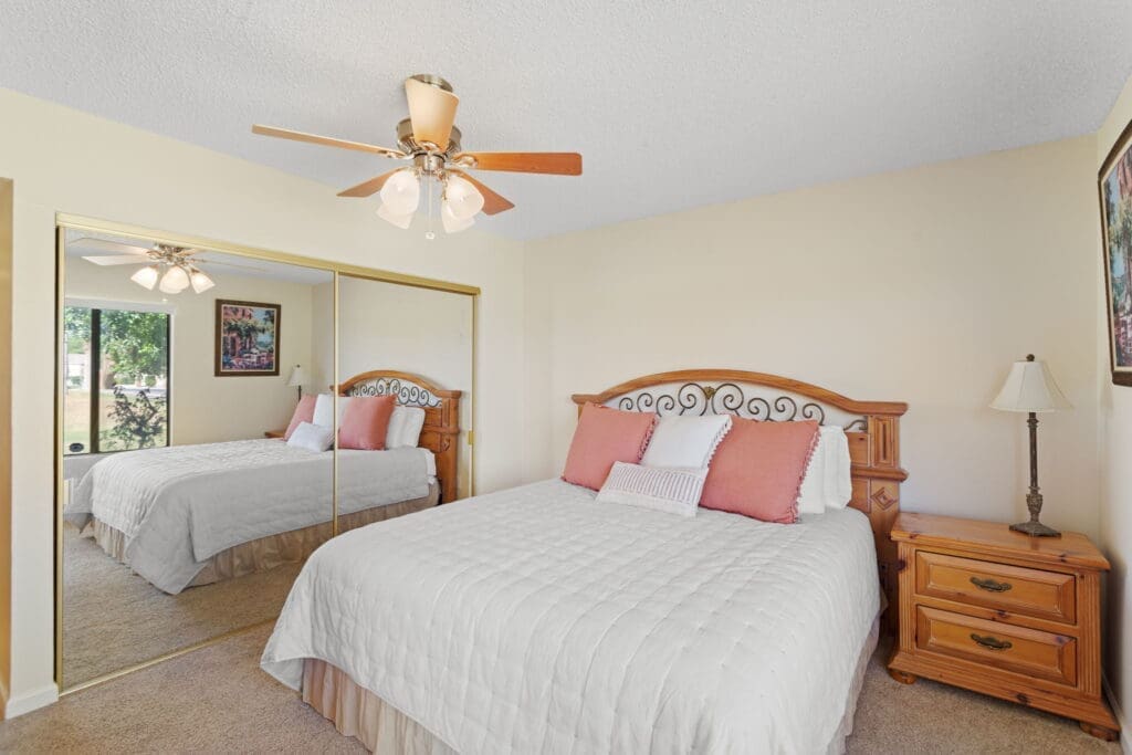 Master bedroom at 77042 Pauma Valley Way