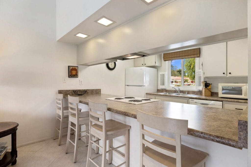 island and kitchen
