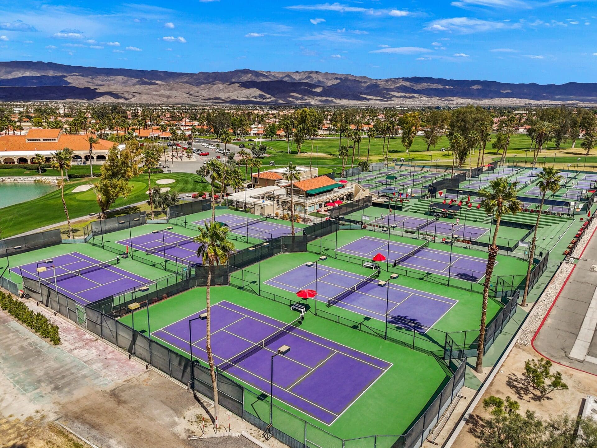 tennis courts in Palm Desert