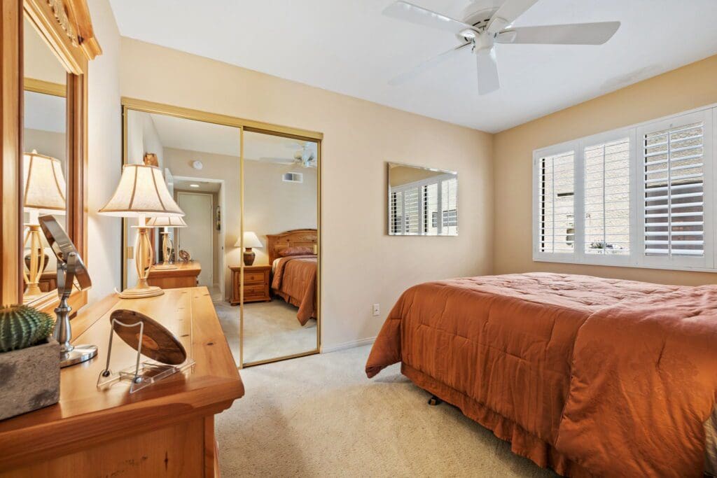 2nd bedroom