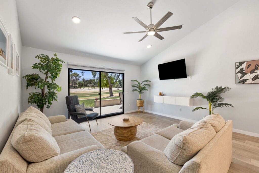 living room complete view