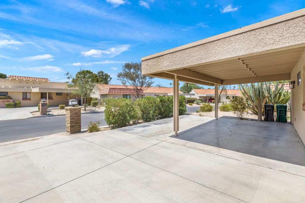 carport up close