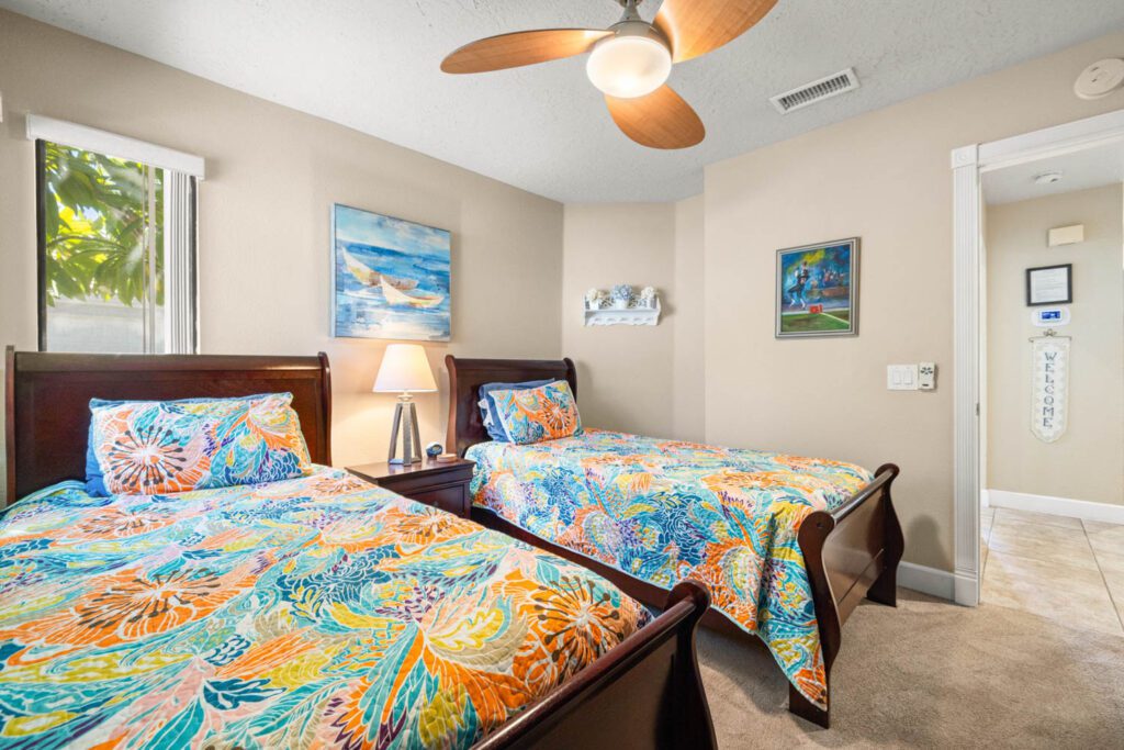 secondary bedroom beds